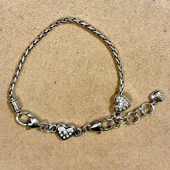 🆕Listing 🆕 Brighton Heart Slide bracelet Crystal hearts Holds charms, beads NWOT - Picture 2 of 8